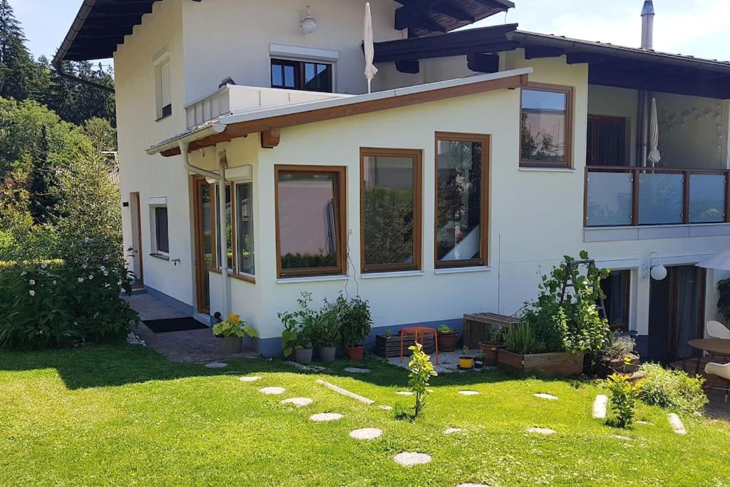Wohnung Mit Balkon In Velden - Appartment Berge Bytilly Velden am Woerthersee Exterior photo